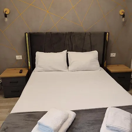 Urban Retreat Apartment Craiova